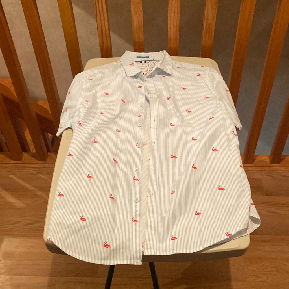 Denim & Flower short sleeve button down shirt. Size:M. Color:Blue/White/Design